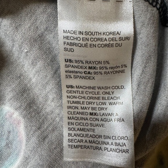 Chicos Womens Sz 3/XL Black Floral Knit Top Black Floral 3/4 Sleeve Stretch - Picture 11 of 11